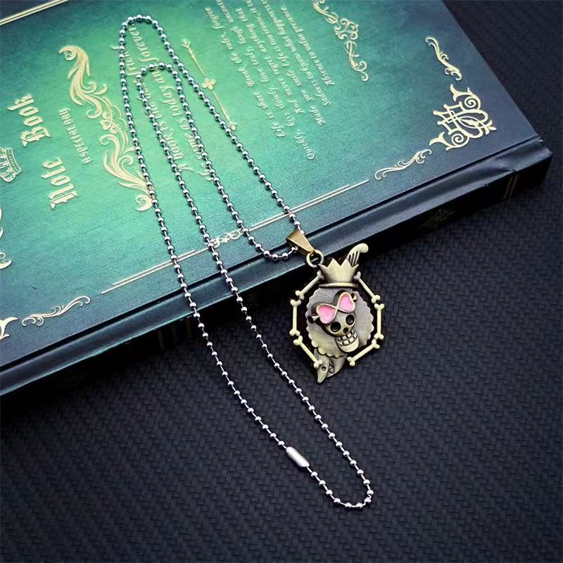 Straw Hat Pirates Crew Member Necklace – jewelry product photo 4 | Moodixa™