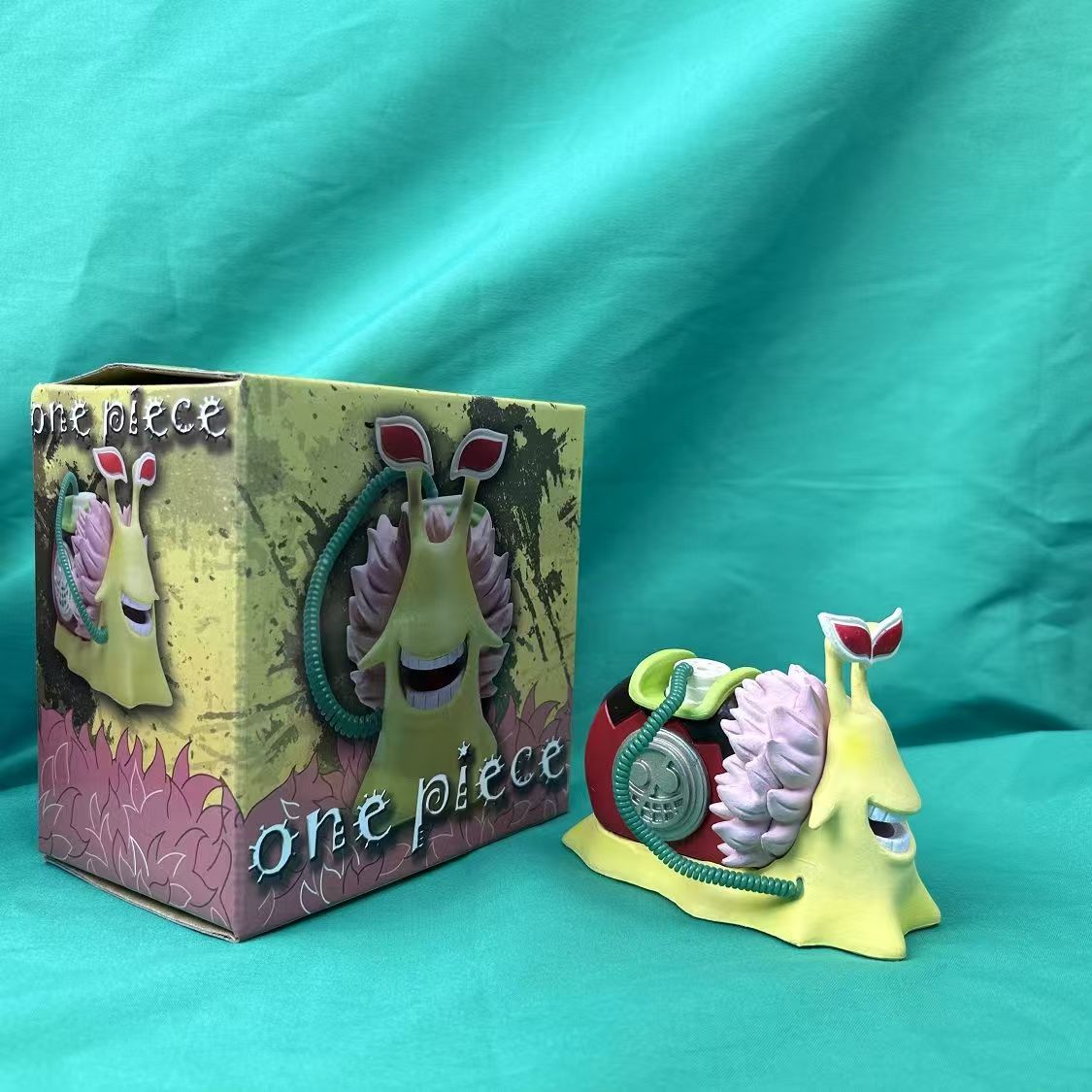 Den Den Mushi Transponder Snail PVC Figure Collectible